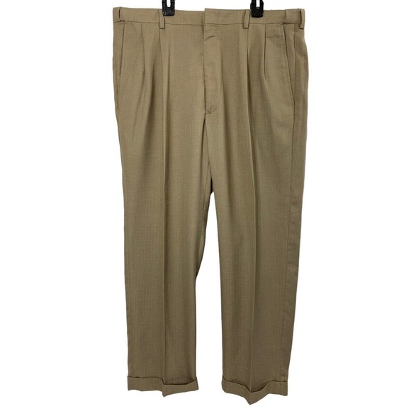 Haggar‎ Dress Pants Mens 36 x 28.5 Light Brown Slacks Pleated Front Cuffed Leg - Picture 1 of 7